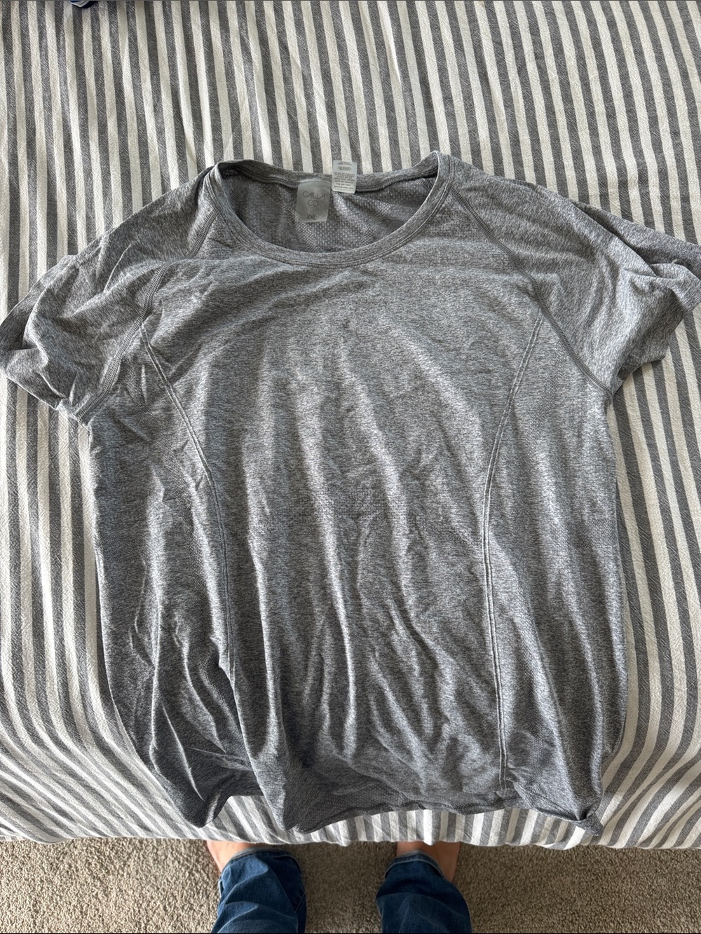 CALIA by Carrie Underwood Heather Gray Short-Sleeve Crew Top
